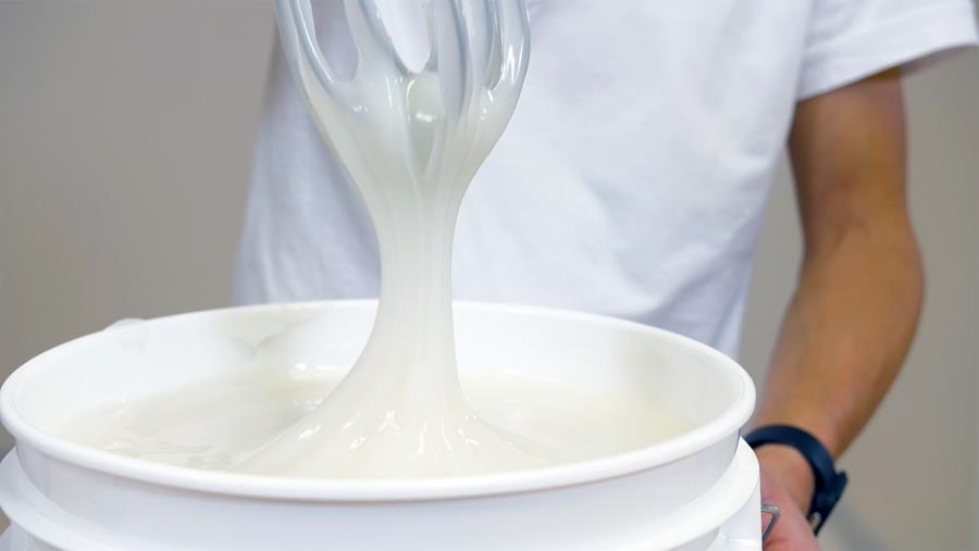 Kies de juiste lijm in functie van behangtype en ondergrond