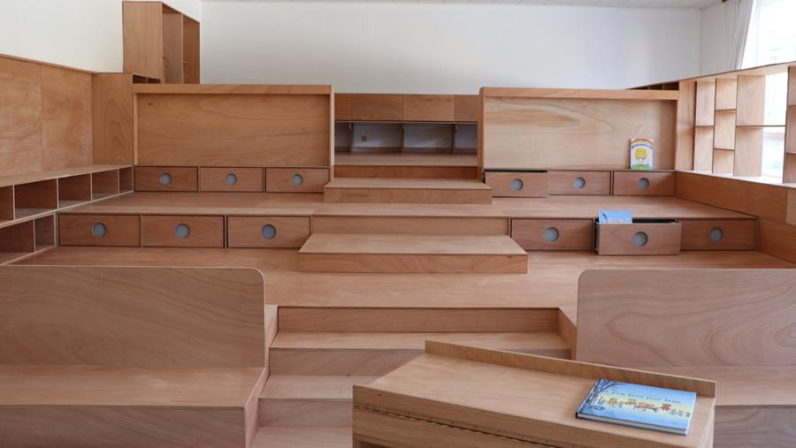 Leerlingen Mosa RT vormen klaslokaal om tot multifunctionele ruimte