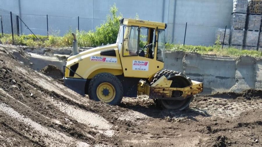 Beperk de kosten van bodemonderzoek en -sanering bij onderhoud aan eigen rollend materieel