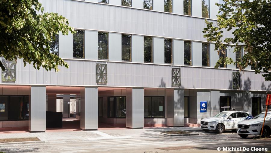 Herentalse kunstencampus, Stadsarchief en Politizone Neteland onder één dak