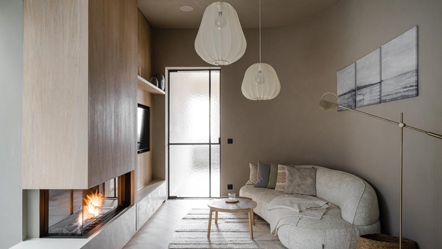 Nouveaux espaces de vie dans une maison de ville délabrée