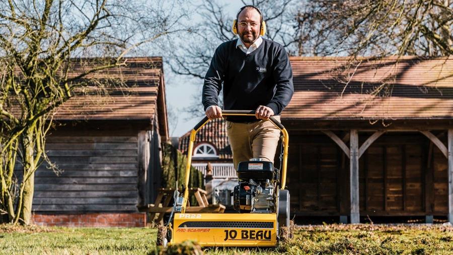 Verticuteren in het najaar: doen of niet?