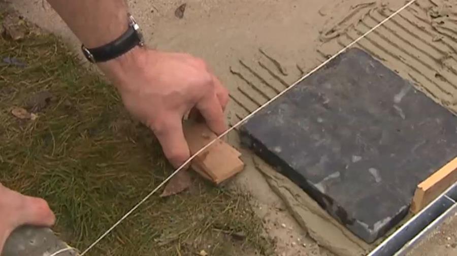 PLACER DES CLINKERS OU PAVES