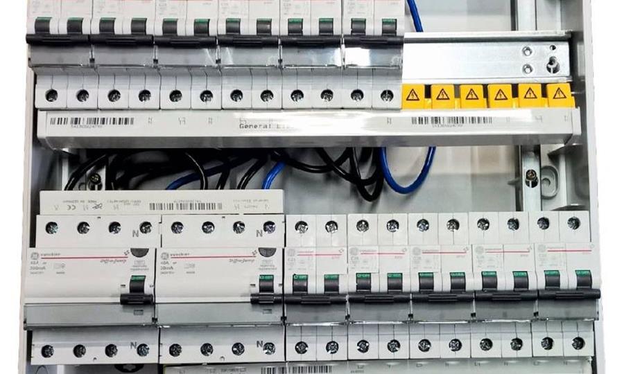 Is de elektrische installatie zwaar genoeg?