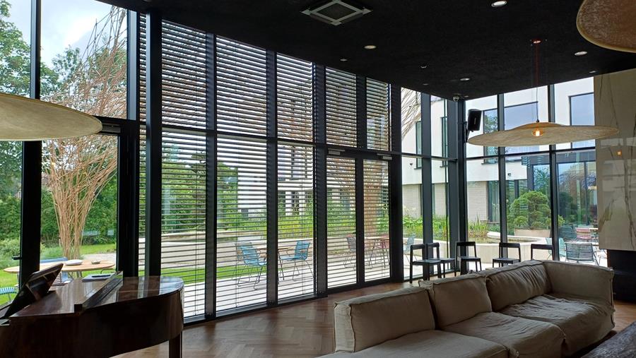 Schiffeleers Glas verzorgde buitenschrijnwerk luxueus woonzorgcentrum