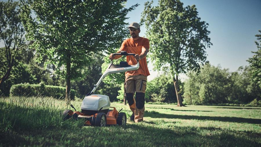 Les tondeuses à batterie gagnent du terrain sur le marché des particuliers