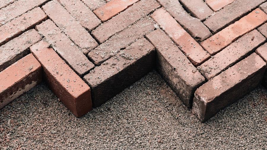 Le cri d’alarme pour des pavages perméables à l’eau s’intensifie