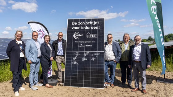 Eerste Vlaamse zonnepark op grond van woonmaatschappij