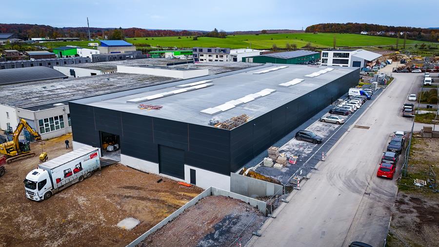 Een nieuwe pvc-werkplaats om de productie te verdubbelen