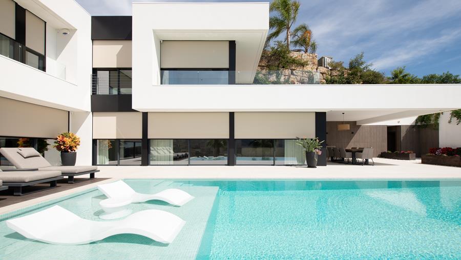 Luxueuze vakantievilla met weids uitzicht en aangenaam binnenklimaat