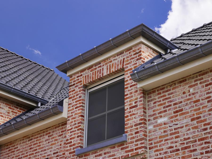 Dakrandbekleding in pvc centraal bij Deceuninck op Belgian Roof Day