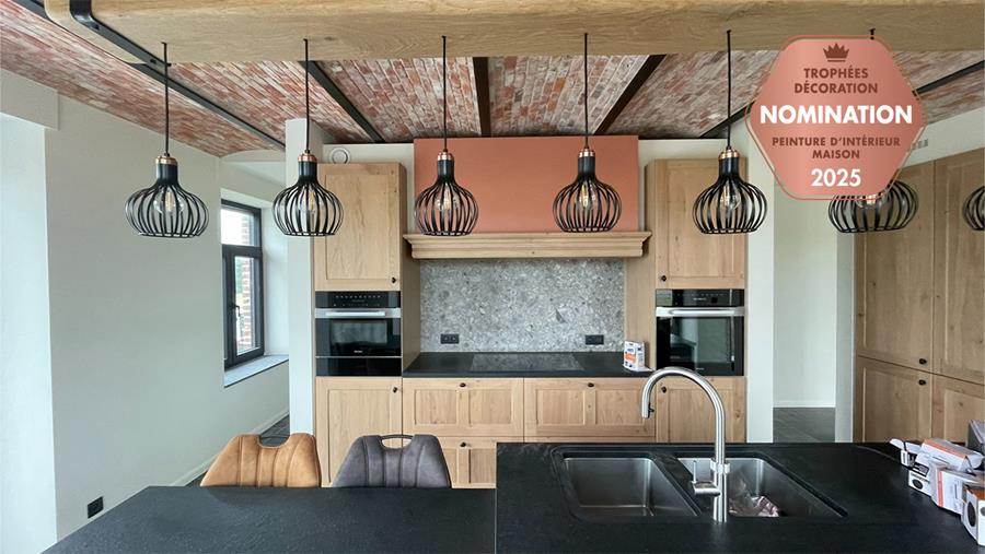 Une ferme rénovée prend un caractère et un raffinement modernes