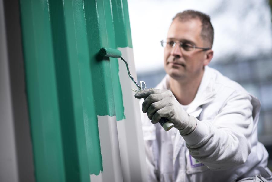 La laquage direct-sur-rouille progrèsse