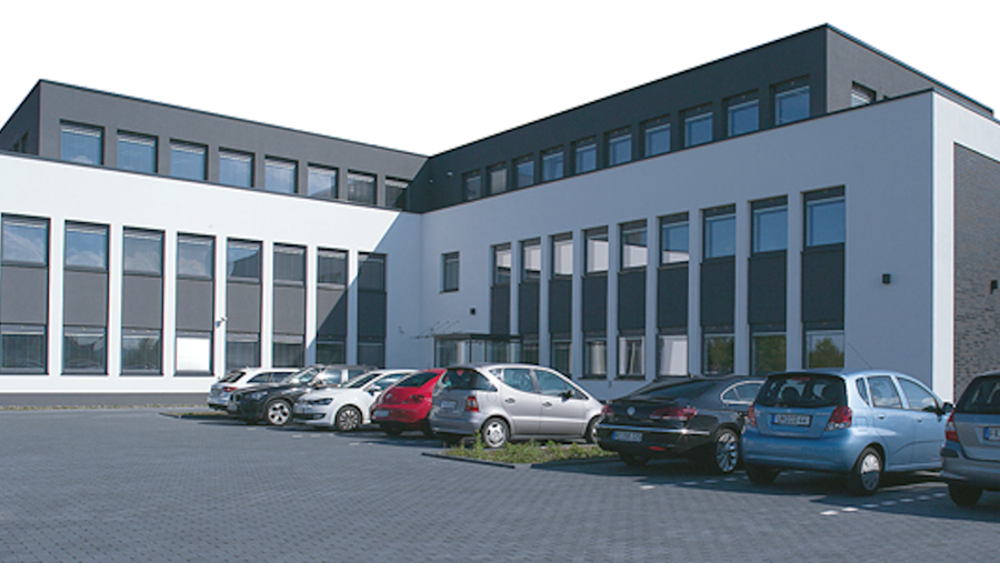 DESIGNOPLOSSING 7: DONKERE KLEUREN