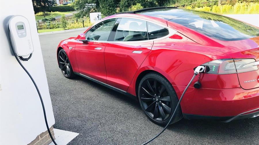 Charger les voitures électriques