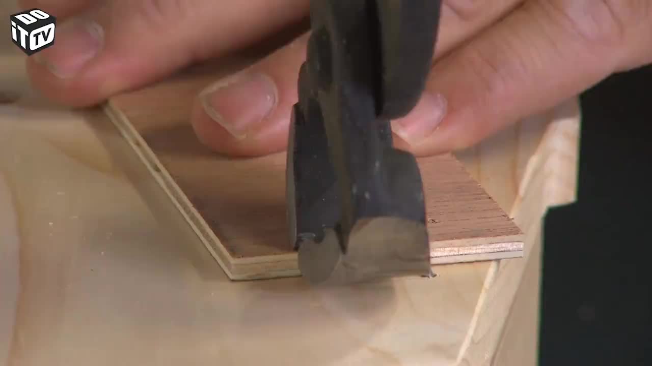 TIP VAN DE WEEK: NAGEL VERWIJDEREN