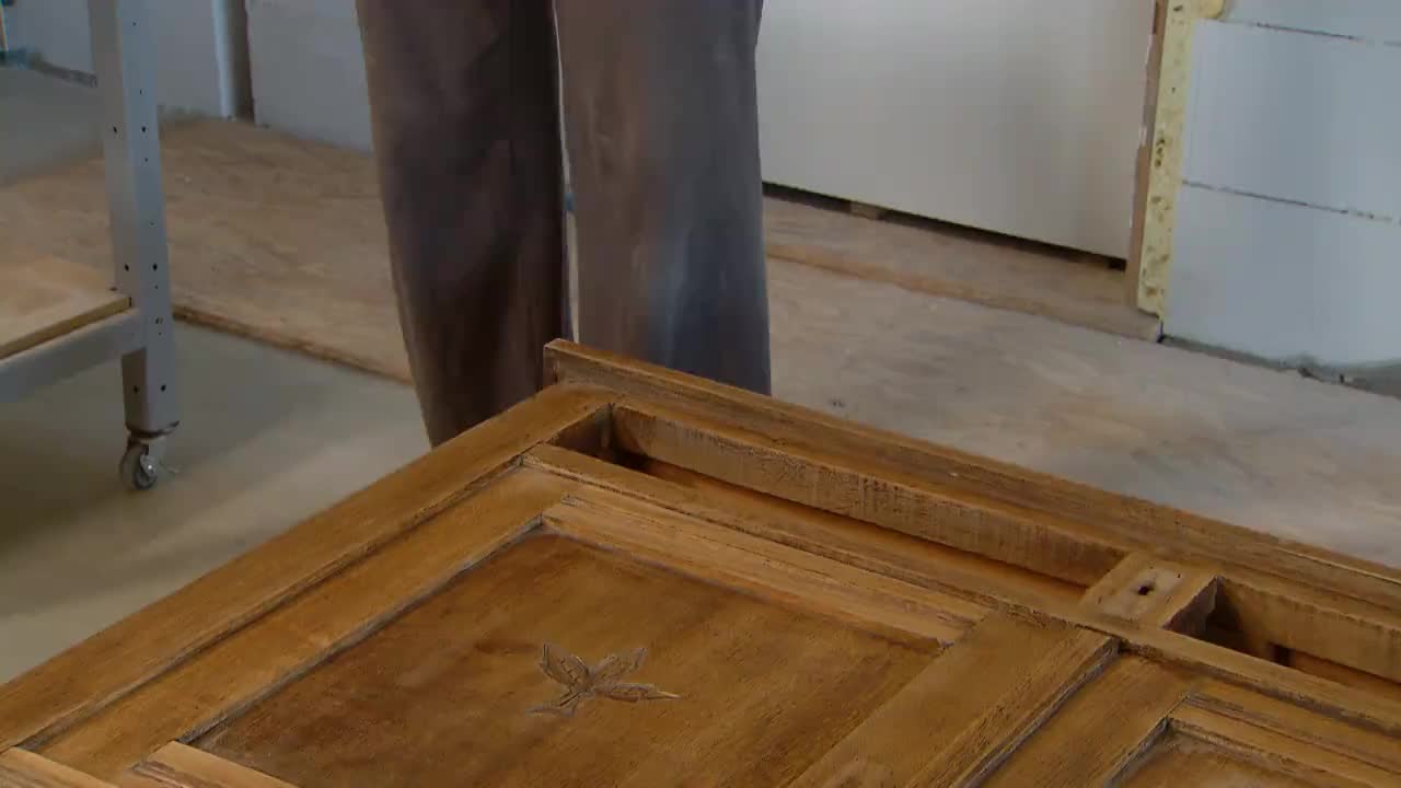 Comment réparer une fissure dans la porte de votre armoire