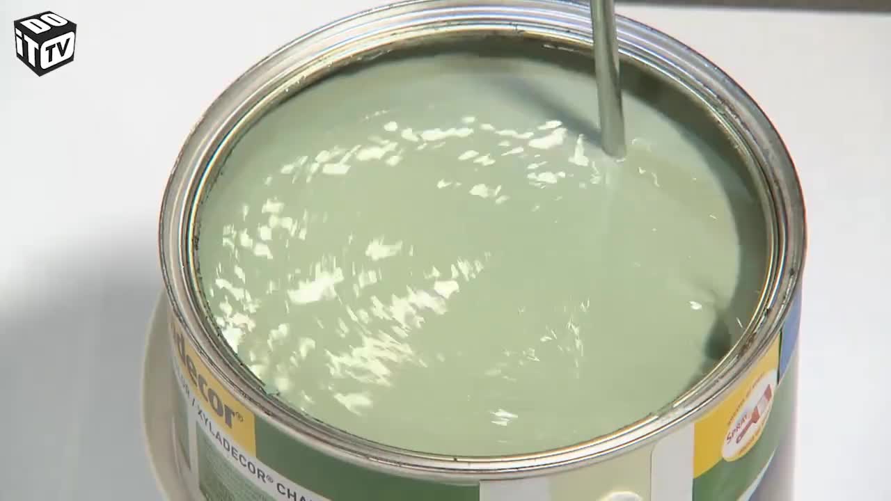 Comment remuer de la peinture?