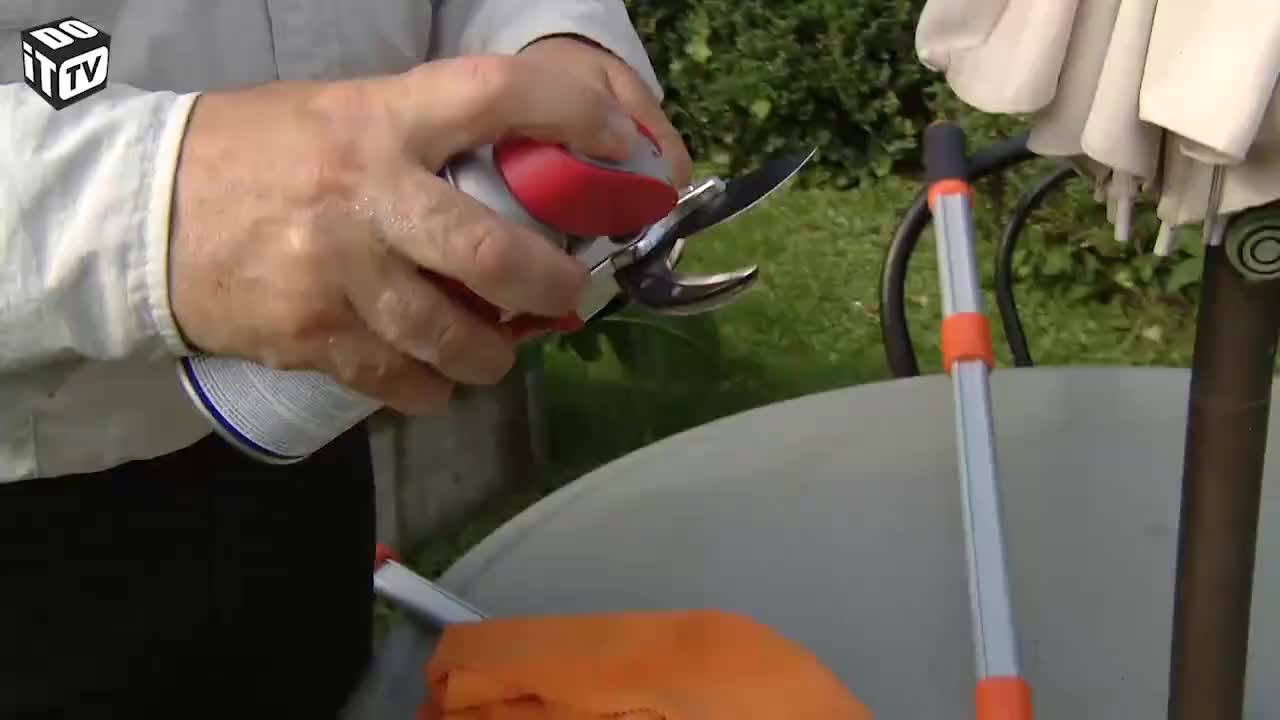 Hoe onderhoud je een snoeischaar?