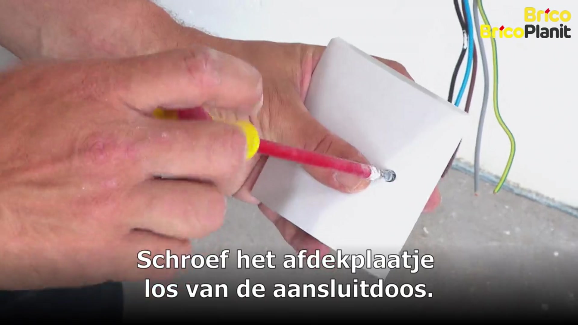 Hoe bereid je de aansluiting van een kookplaat voor?