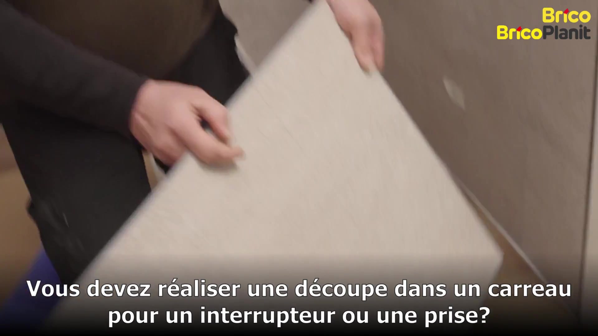 Comment réaliser efficacement des découpes dans des carreaux muraux?