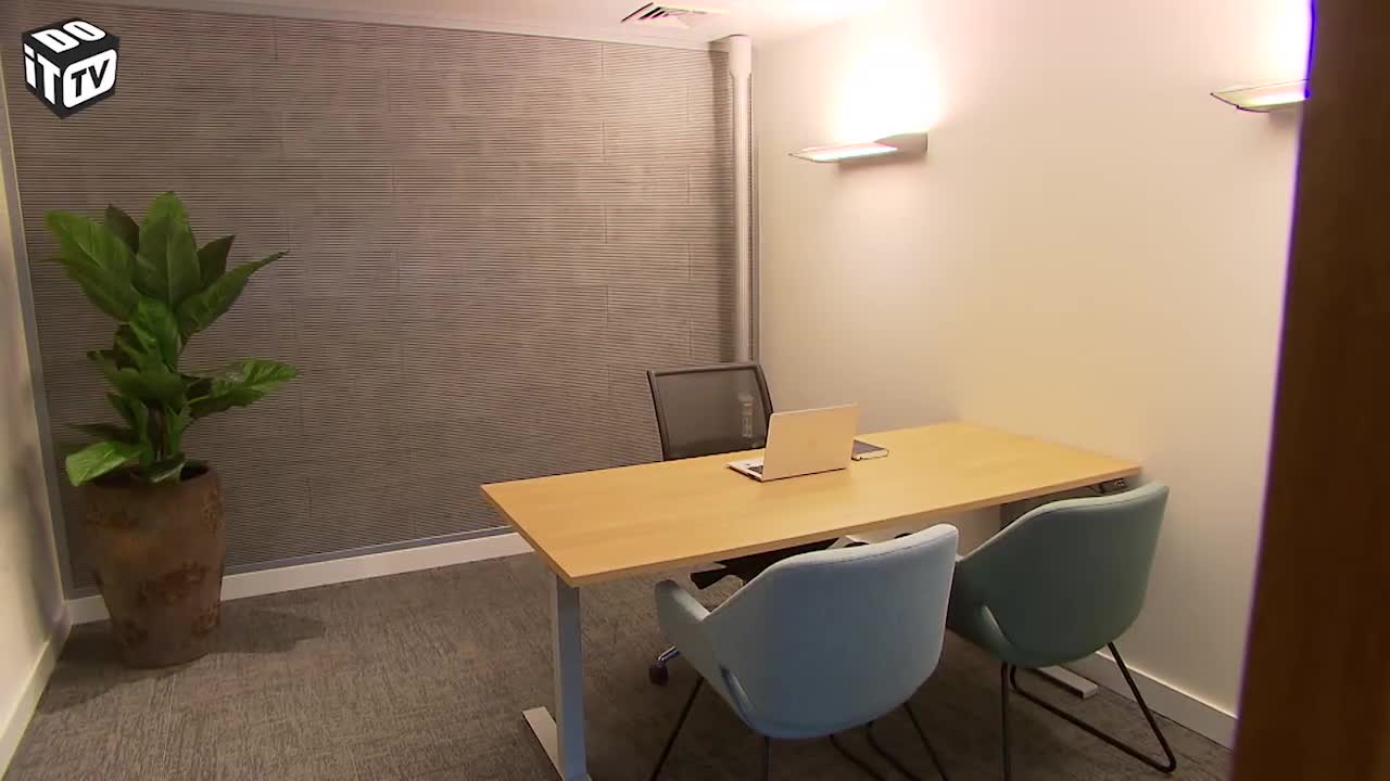 Hoe akoestische panelen plaatsen