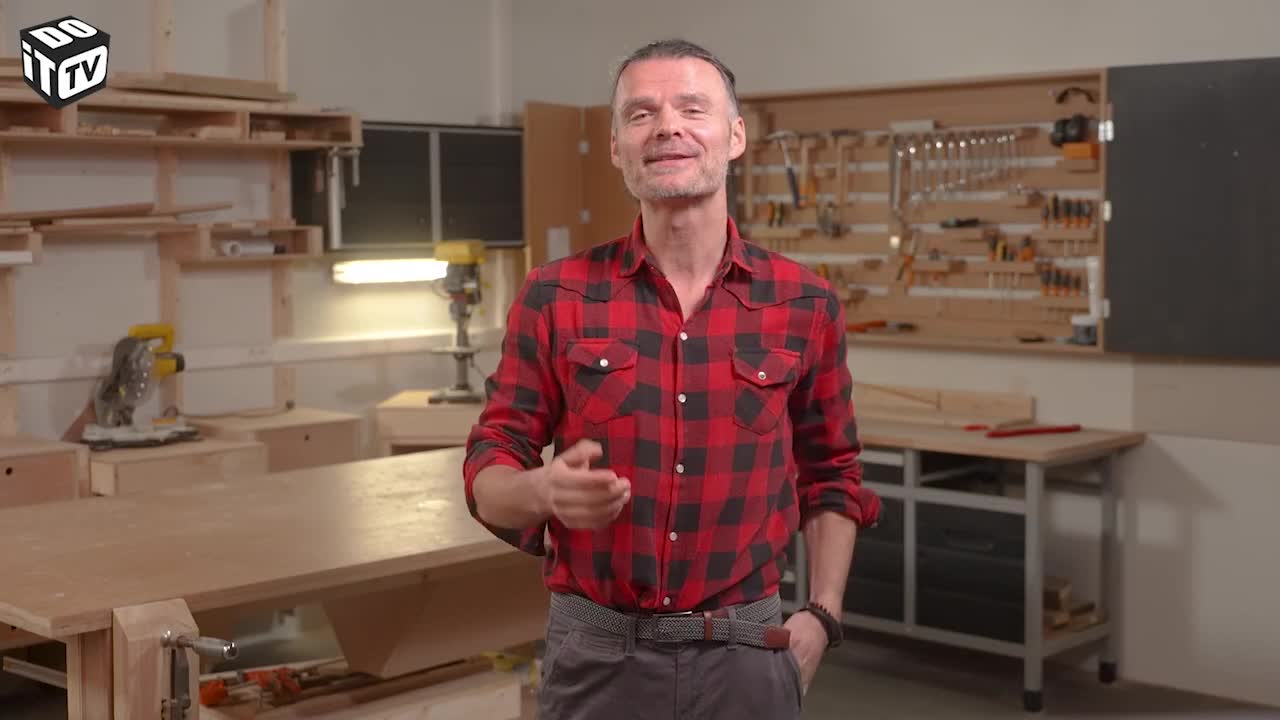 Papier peint autour de la fenêtre