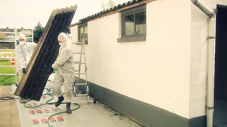 Asbest verwijderen bij renovatie: wat mag je zelf doen?