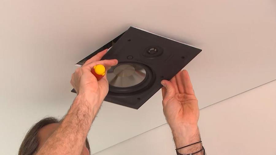 Hoe plaats je zelf een bekabeld audiosysteem?