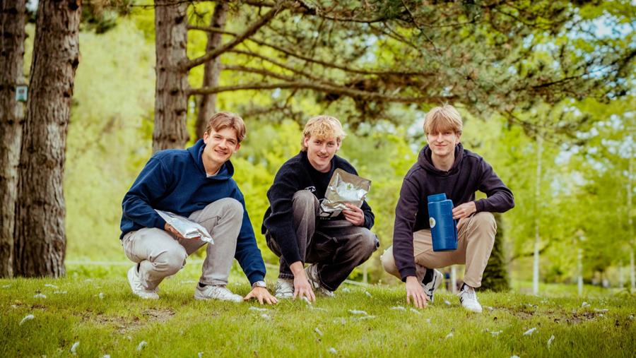 PXL-studenten veroveren de tuinsector met betaalbare grasremedie